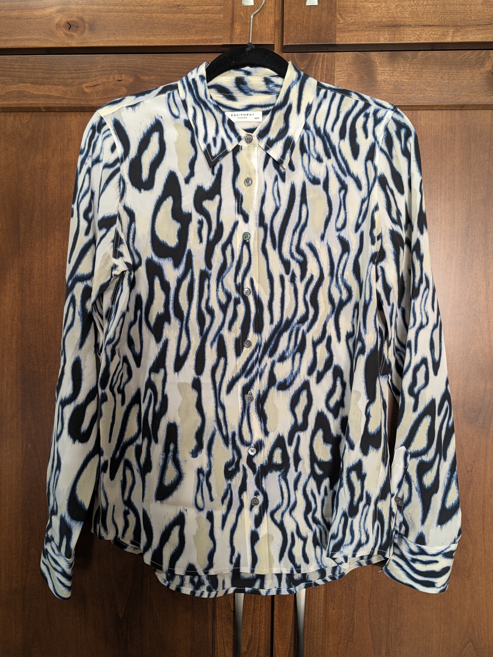 Equipment Femme Blue/White Zebra Print Silk Long Sleeve Blouse Womens Medium